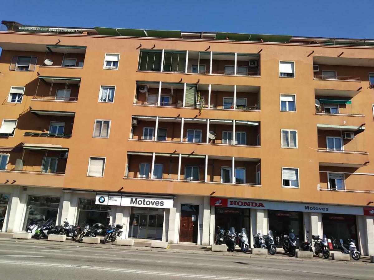 La Casa Di Varda Verona Exterior foto